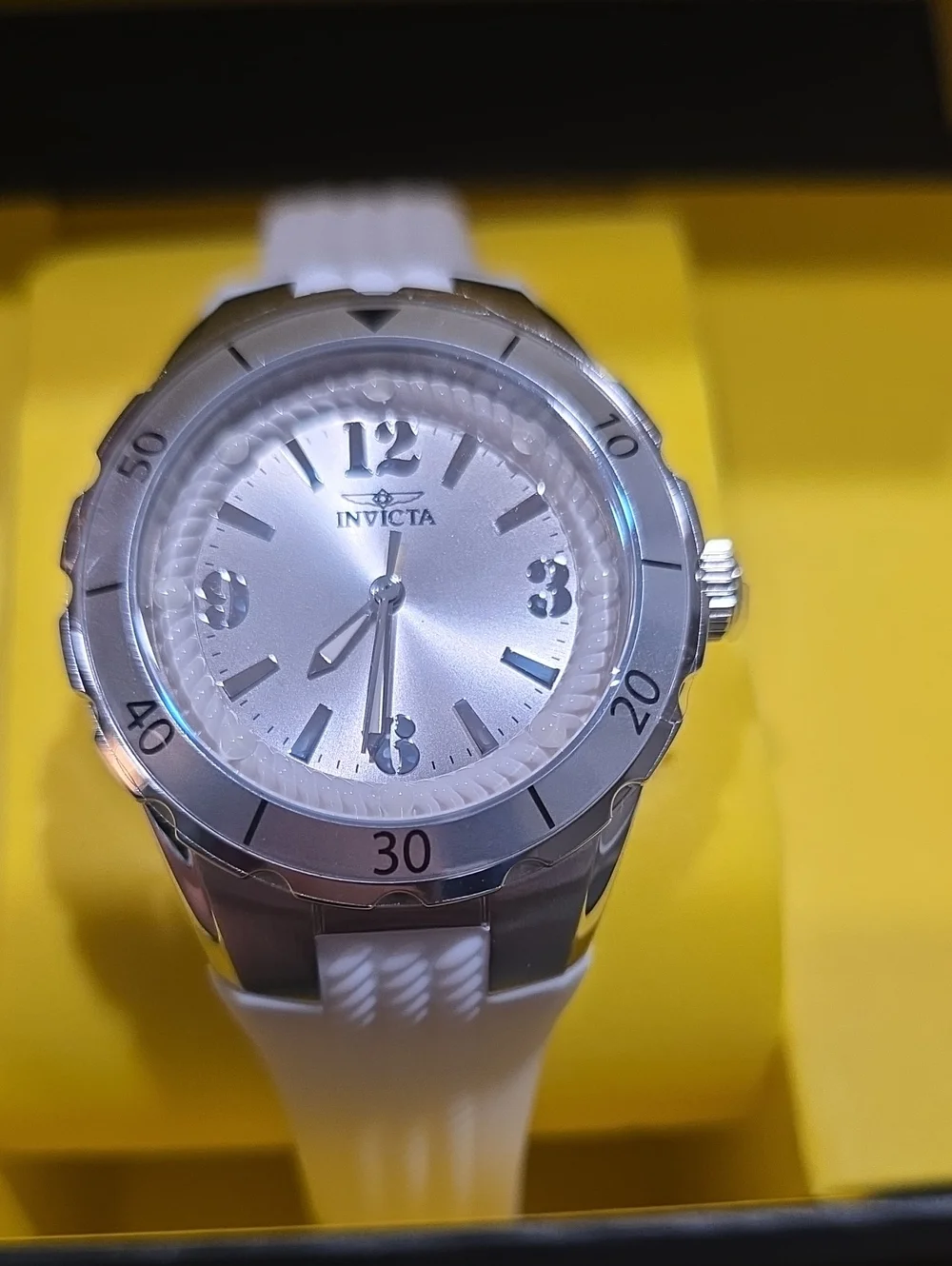 Invicta description movement